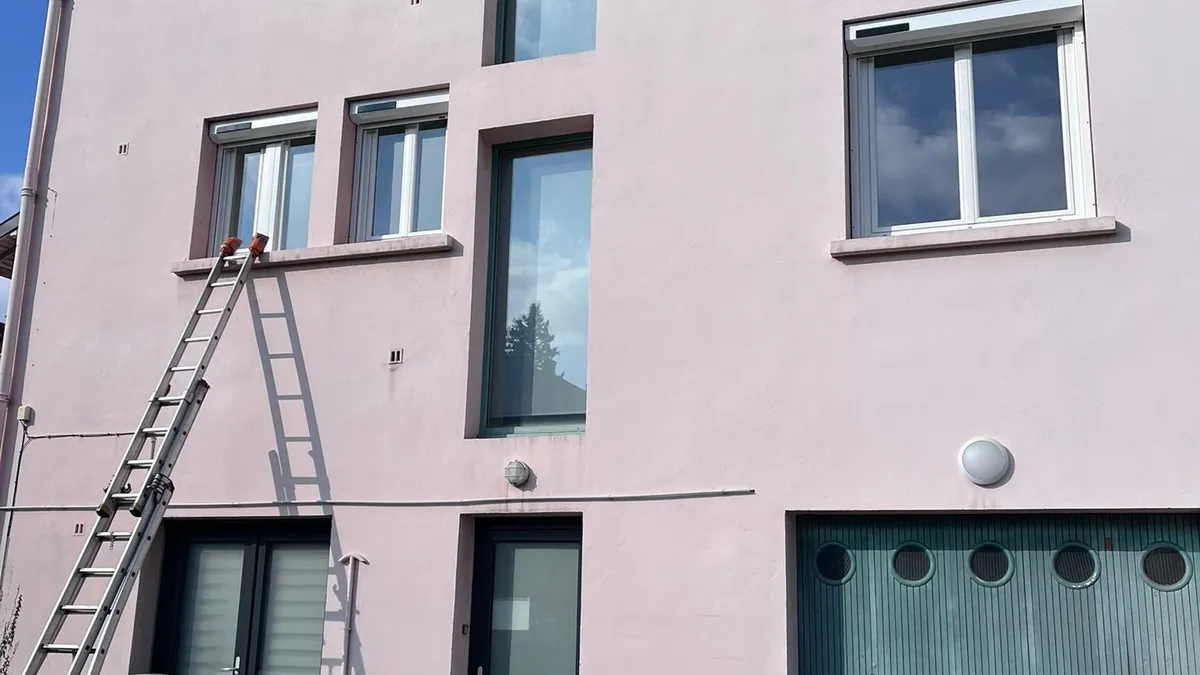 Volet roulant en façade